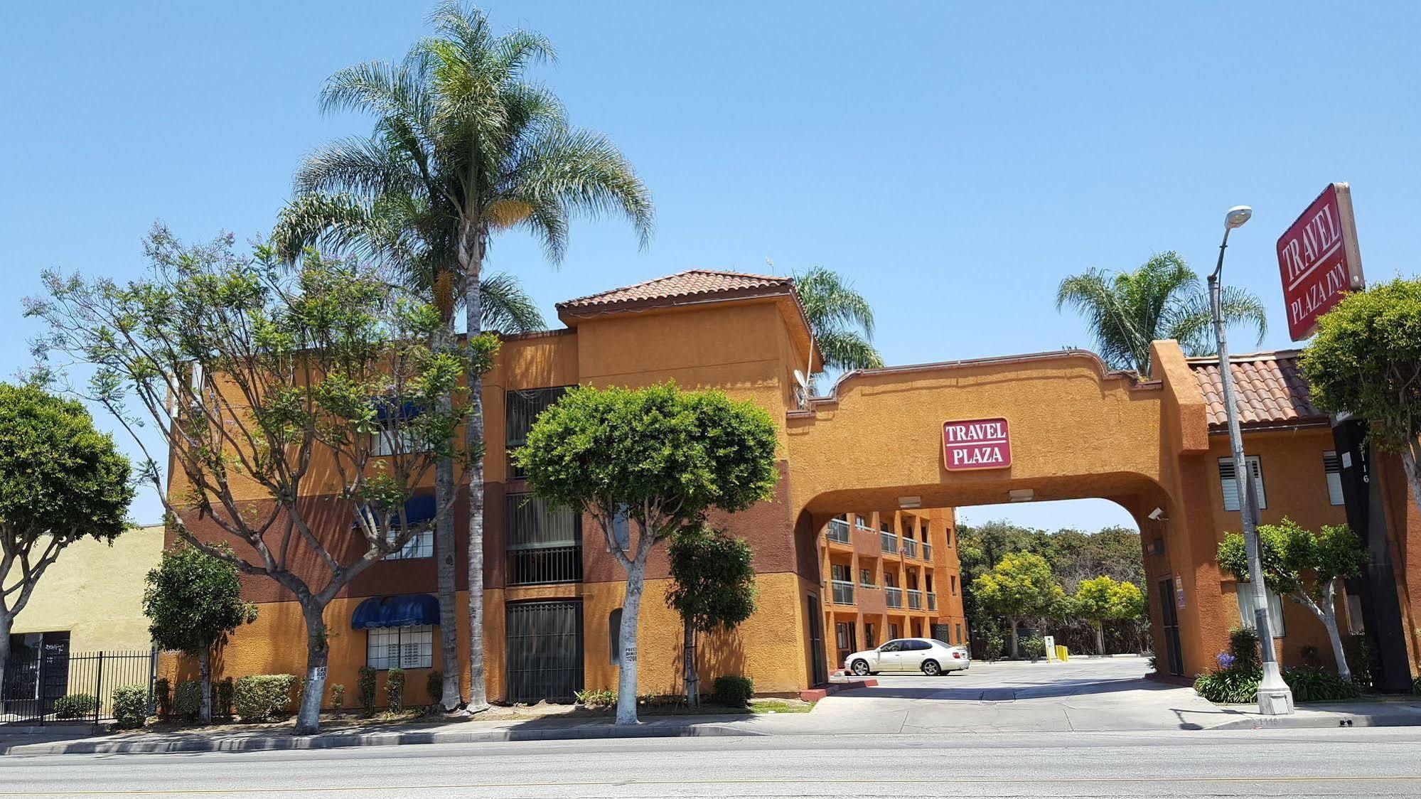 קומפטון Travel Plaza Inn מראה חיצוני תמונה